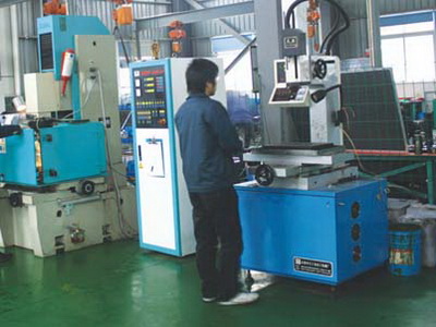 plastic mold making